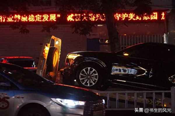 自動擋行駛熄火但能重新啟動;行駛中突然熄火再次啟動正常