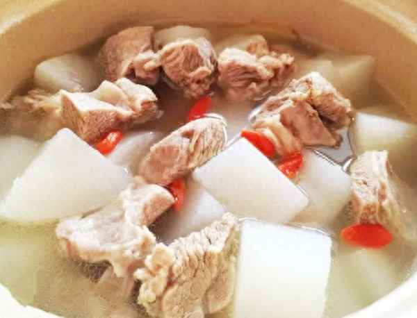 怎樣煮羊肉又爛又好吃又不膻氣,怎樣煮羊肉又爛又好吃又不膻氣煮羊骨頭