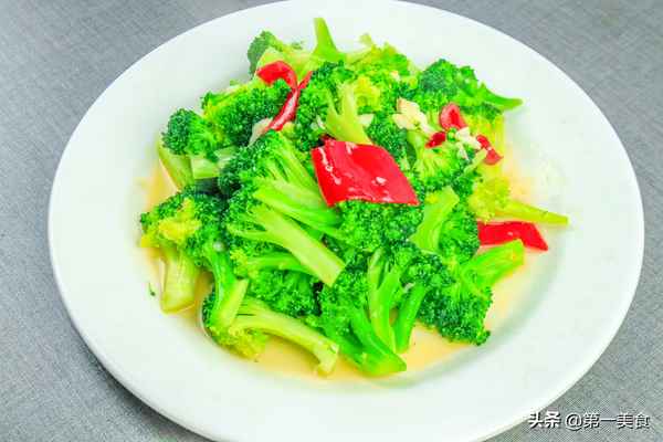 蒜蓉西蘭花菜的家常做法—蒜蓉西蘭花菜的家常做法視頻