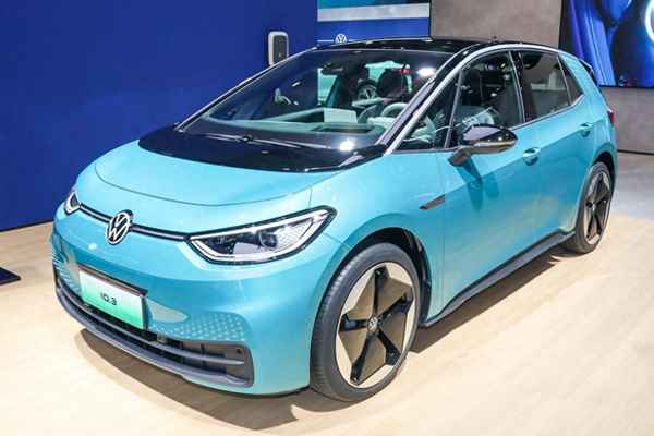 大眾4000是什么車、大眾400萬以上的車