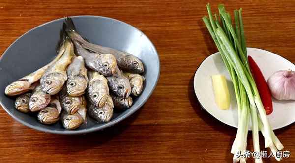 小黃魚(yú)隔水蒸幾分鐘;小黃魚(yú)隔水蒸多久