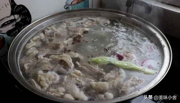 家庭羊肉湯怎么做好喝(家庭羊肉湯怎么做好喝多長時間)