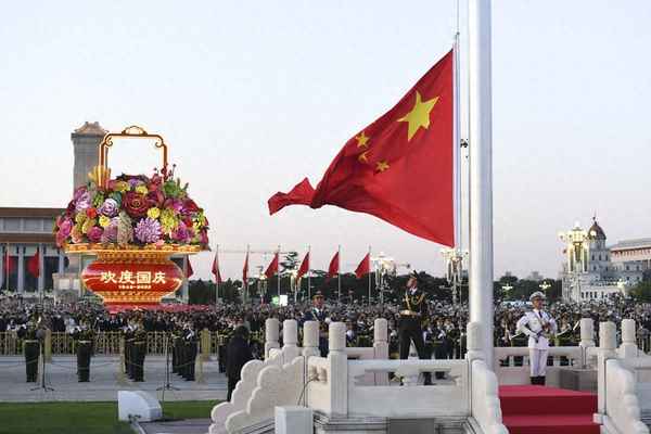 游天安城門的作文400字免費(fèi);小學(xué)生介紹天安城門