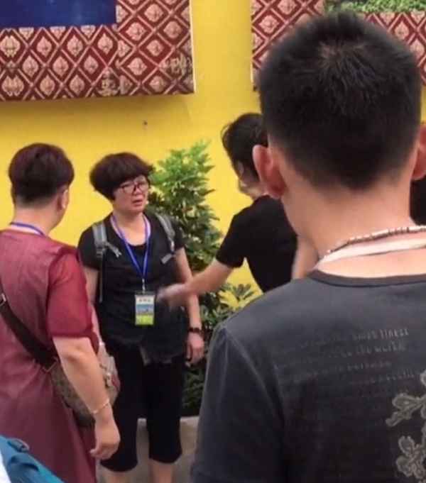 聋哑人吵架的表现_聋哑人吵架动图