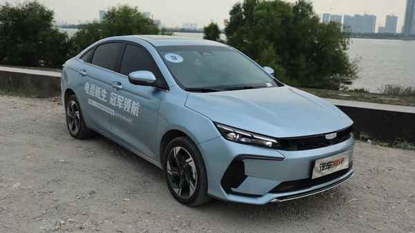 吉利帝豪汽車、吉利帝豪汽車app遠程控制