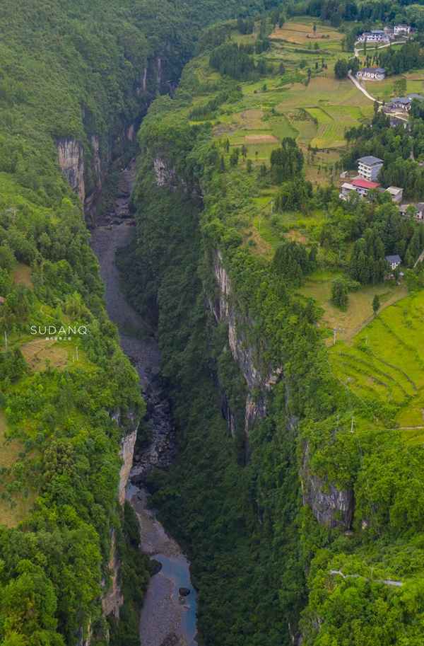湖北恩施大峽谷景點介紹_湖北恩施大峽谷景點介紹視頻