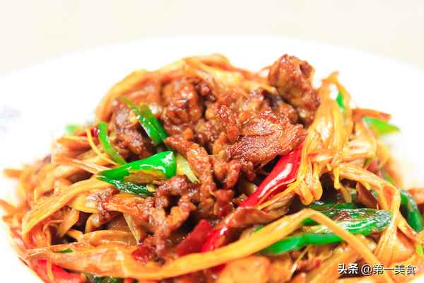 如何做家常小炒肉,家庭版小炒肉的做法