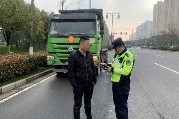 货车超载入刑立案标准—货车超载入刑法