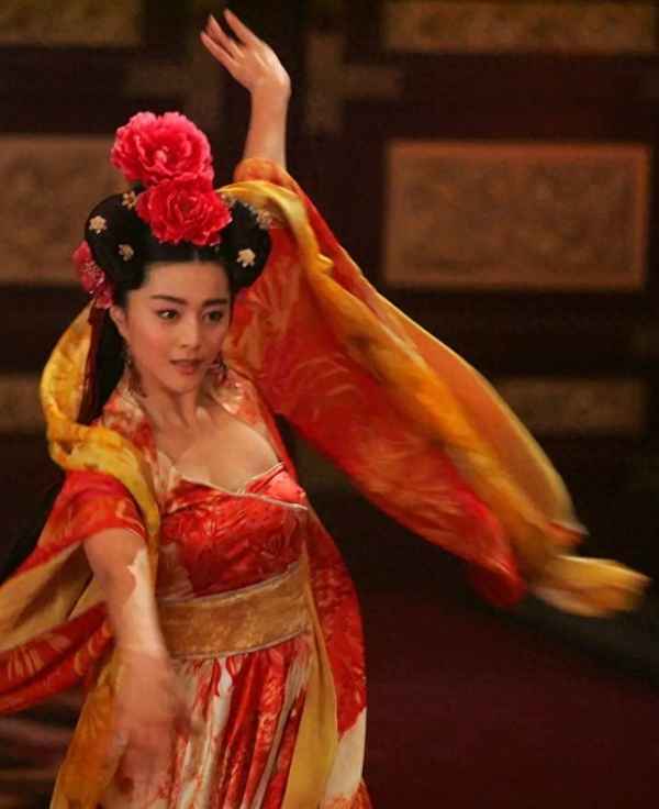 一骑红尘妃子笑,无人知是荔枝来—一骑红尘妃子笑无人知是荔枝来全诗