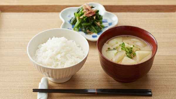 日本飯團子的做法(日式飯團子的做法大全)
