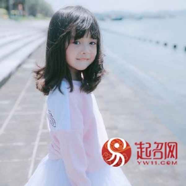 我本意惹惊鸿奈何惊鸿入我心,我本无意惹惊鸿是什么意思