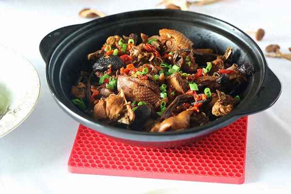 茶樹(shù)菇配什么材料煲湯-茶樹(shù)菇都可以煲什么湯