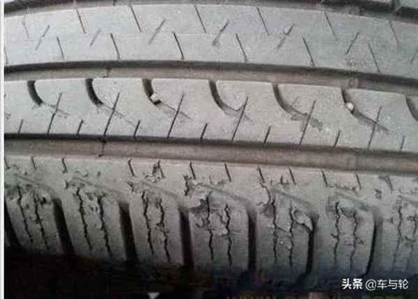 輪胎起皮對車主的影響,換了兩年的輪胎掉皮正常嗎