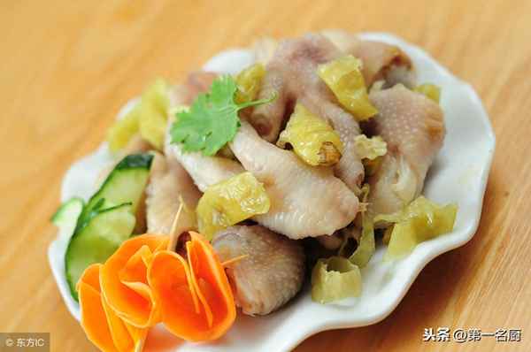 泡椒鳳爪怎么做才好吃;泡椒鳳爪怎么做好吃又簡單視頻