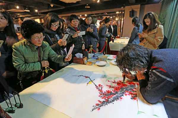 校園文化藝術節主持稿;校園文化藝術節主持稿四人