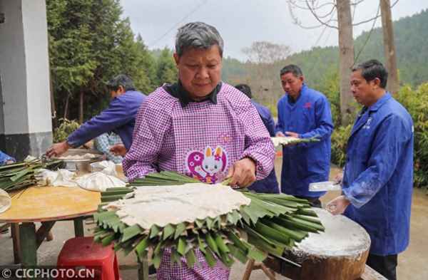 江西魚(yú)絲怎么做好吃—幼兒園放鞭炮