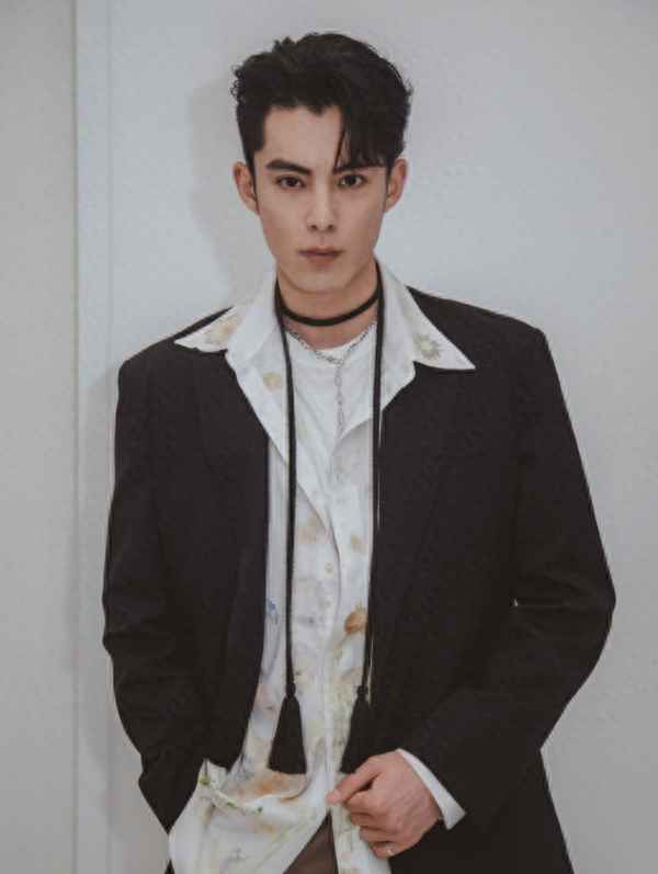 虎牙直播东方主播介绍_虎牙东方可爱照片