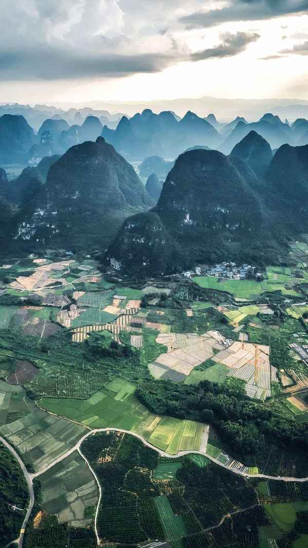 贊美祖國山河的作文800字—贊美祖國山河作文800字高中