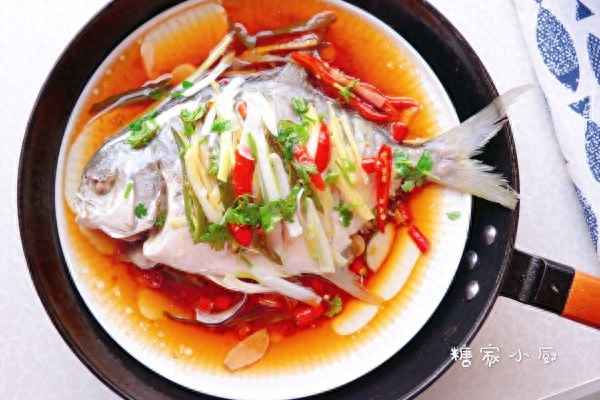 金鯧魚的做法清蒸—金鯧魚清蒸怎么做好吃又簡單