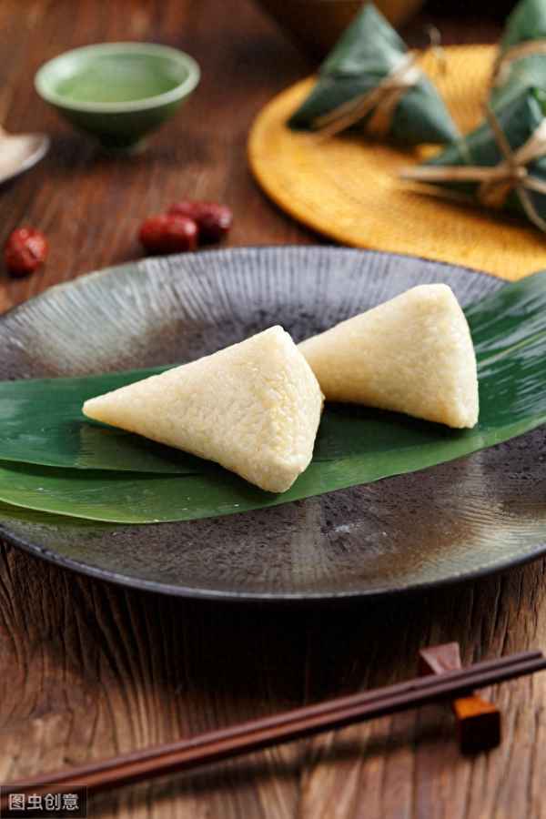 屈原的著名诗句有哪些(屈原的著名的诗有哪些)