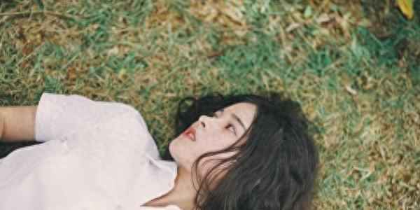 優(yōu)雅和幽雅的意思區(qū)別、比優(yōu)雅更高級的詞