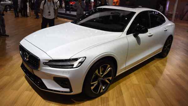 沃爾沃最便宜的一款車多少錢;沃爾沃10萬一20萬左右轎車