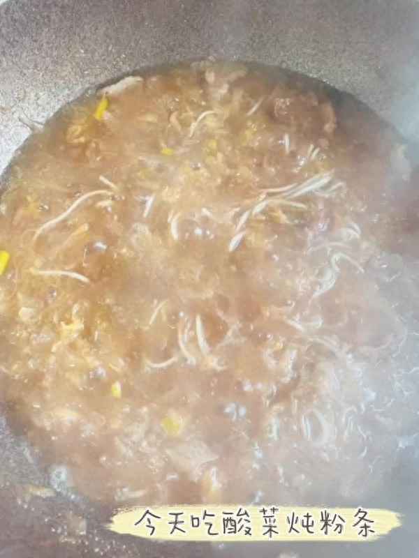 燉酸菜粉條的家常做法、燉酸菜粉條怎么做好吃