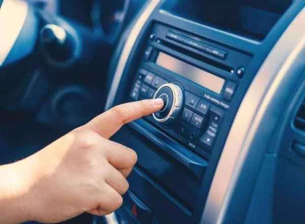 汽車空調怎么開;汽車空調制熱的正確開法