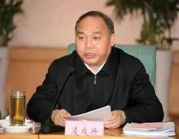 局长财经,财政局局长司机