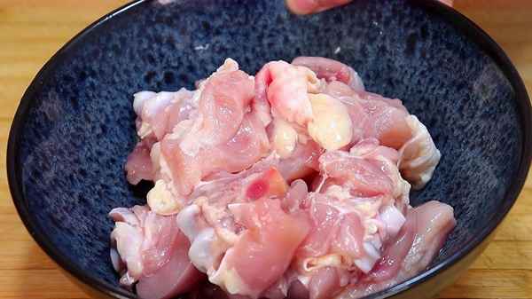 辣子雞怎么炒好吃又嫩;辣子雞怎么炒好吃又嫩竅門(mén)