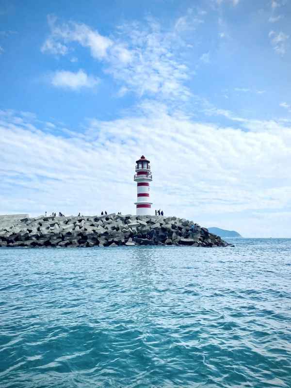 三亚民宿一个月多少钱;三亚老年人过冬包吃住公寓推荐