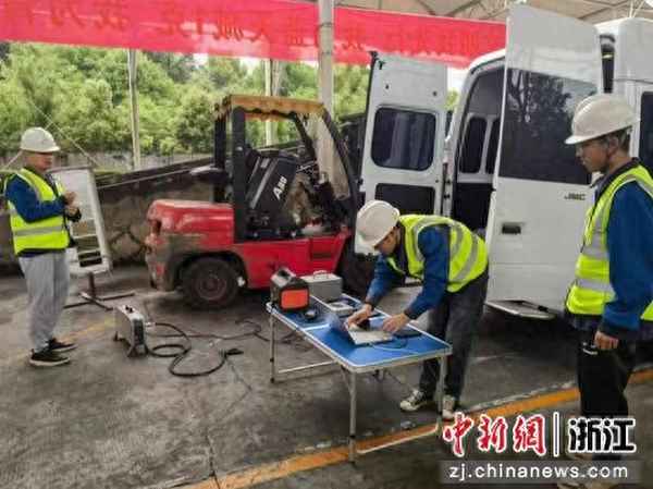 1升柴油有多少斤,25公斤塑料桶多少升