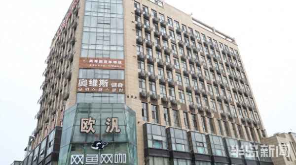 青岛月租房拎包入住(一室一厅一卫出租)