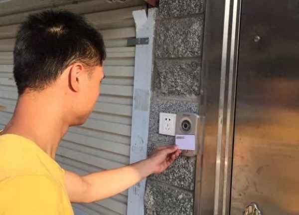 桐乡房子出租房(一室一卫400元出租)