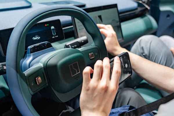 極氪汽車屬于什么檔次;開極氪的都是有錢人嗎