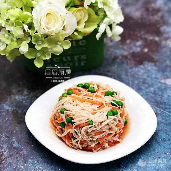 涼拌金針菇怎么做(涼拌金針菇怎么做才好吃)