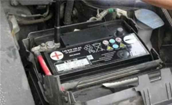汽車長(zhǎng)期停放怎么給電瓶充電;汽車開30分鐘能把電瓶充滿嗎