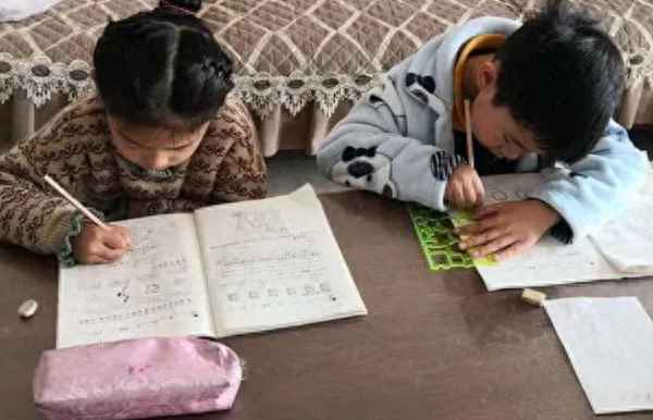 繼續班主任申請書合集_繼任班主任發言