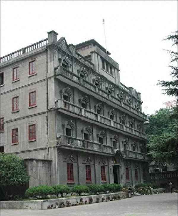 八一建軍節三年級作文,八一建軍節三年級作文怎么寫