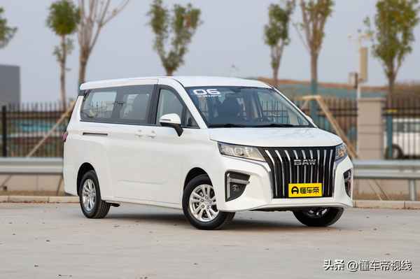 上海五菱汽車最新款七座-五菱七座報價及圖片