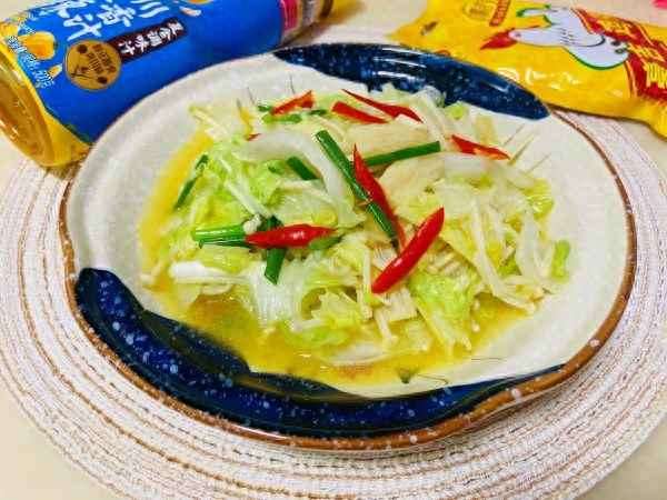 金針菇和什么菜一起炒、最簡單炒金針菇的做法
