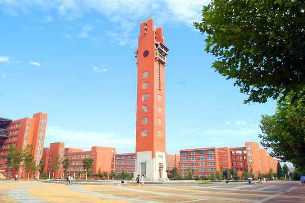 郑州财经学院和郑州成功财经学院(郑州成功财经和郑州财经哪个好)