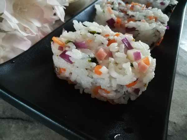 七彩飯團的做法及配料,七彩飯團的做法和配料