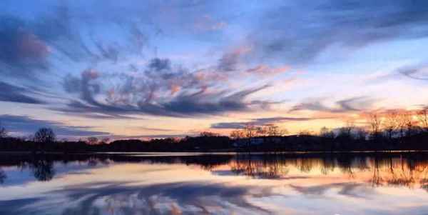 黄河落日是一首什么诗(黄河落日写于什么时候)