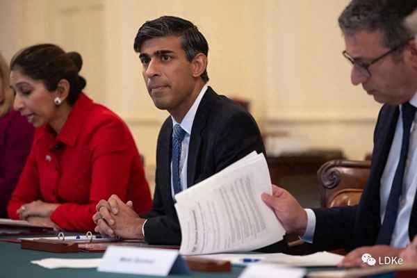 英国英镑最新消息(英国英镑等于多少人民币)