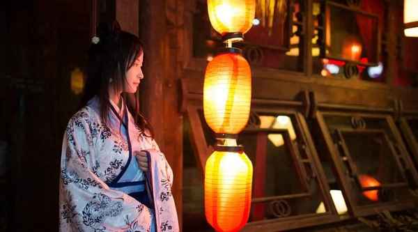 最美秋色醉人心诗句;深秋的意境唯美句子