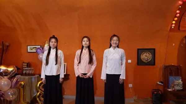 匈牙利9月穿什么衣服;匈牙利9月穿什么衣服好