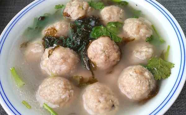 豆腐肉圓子怎么做才不會散—豆腐肉圓怎么做又嫩又有彈性
