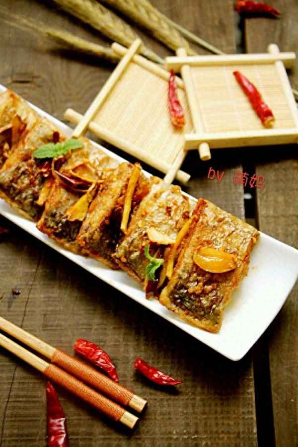 干煎帶魚(yú)正宗做法;上海干煎帶魚(yú)的做法竅門(mén)