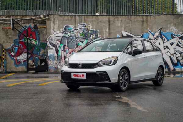 2一3萬微型燃油小汽車,5萬以內迷你燃油小汽車